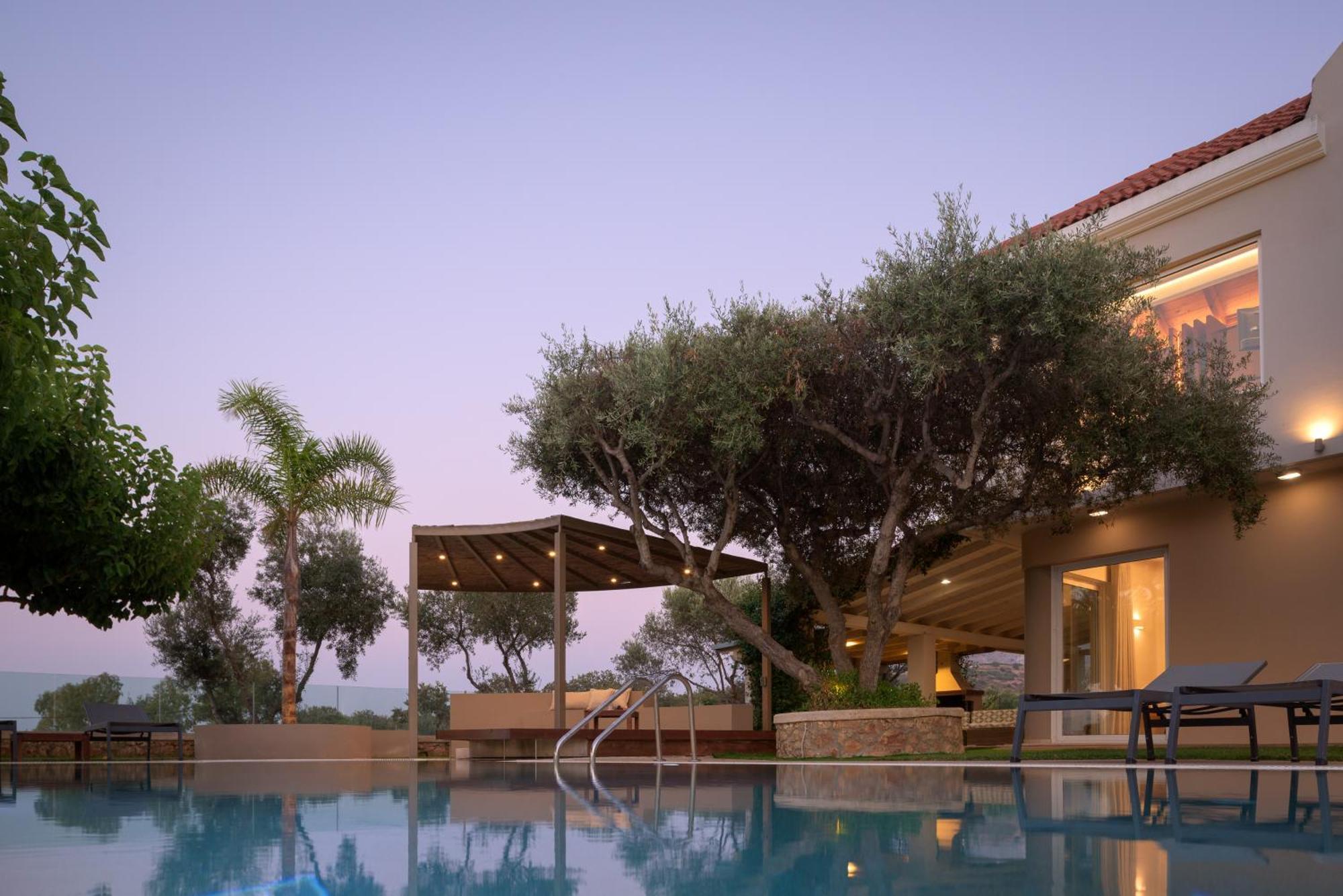 Thetree Villa, With Heated Pool & Spa Whirlpool Gallos Luaran gambar